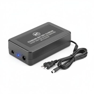 Carregador de Bateria Padrão Certificado pela FCC com Modo de Carregamento de Corrente Constante e Tensão Constante e Saída de 48V5A