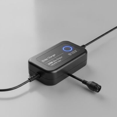 Carregador de bateria Ebike com potência de saída máxima de 84W e voltagem de entrada ampla de 100-240V com proteção contra sobrecarga